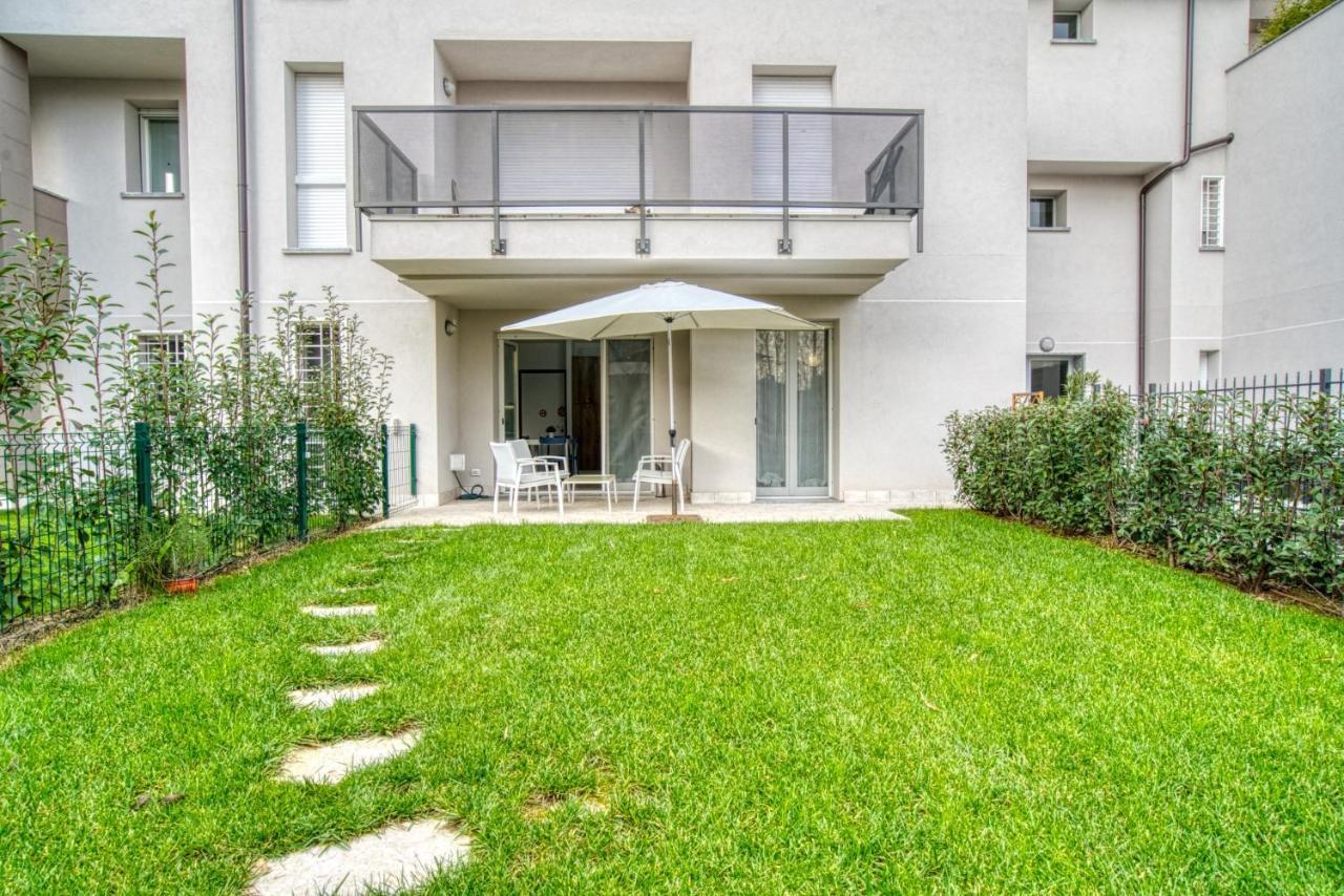 Caseospitali - Casa Azzurra, Incantevole Bilocale Con Giardino Cernusco Sul Naviglio Exteriör bild